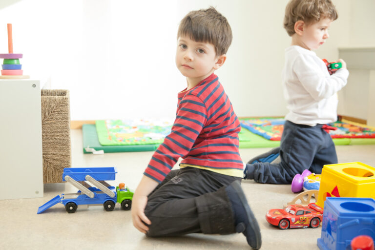 Kindergarten Pasitos in Zürich Kinder am spielen